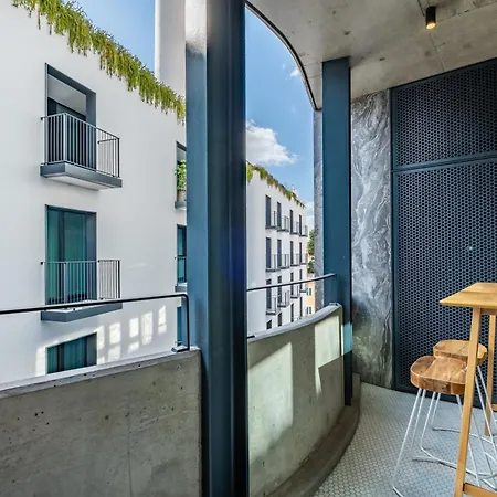 Apartament Jacuzzi, Terrace & Infinity Pool At Savoy Insular *